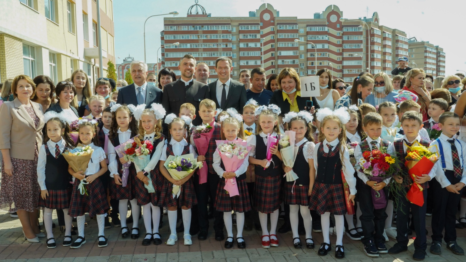 Инженерная школа альметьевск. 24 школа альметьевск. 24 школа альметьевск. День нефтяника альметьевск. 24 школа альметьевск.