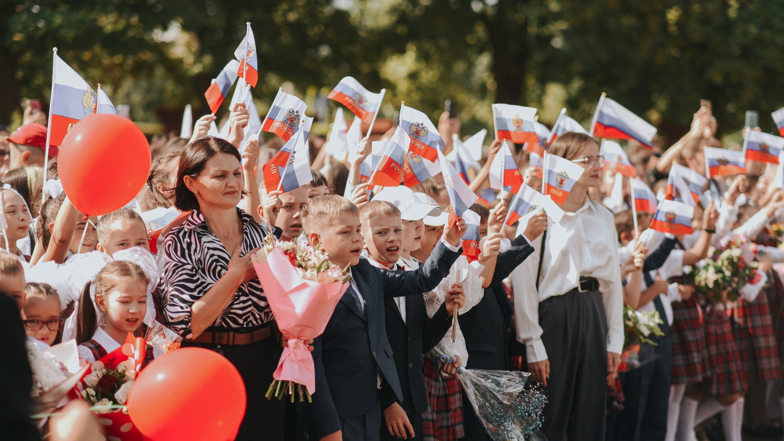 Проведена торжественная линейка